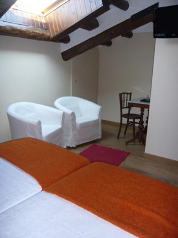 Vilosell Wine Hotel El Vilosell Quarto foto